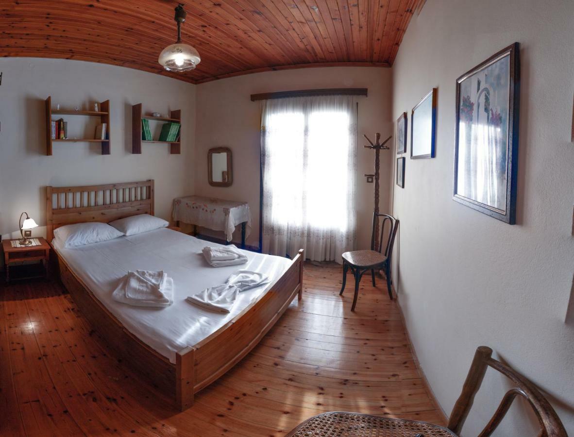 House Chrissa Apartment Mithimna Luaran gambar